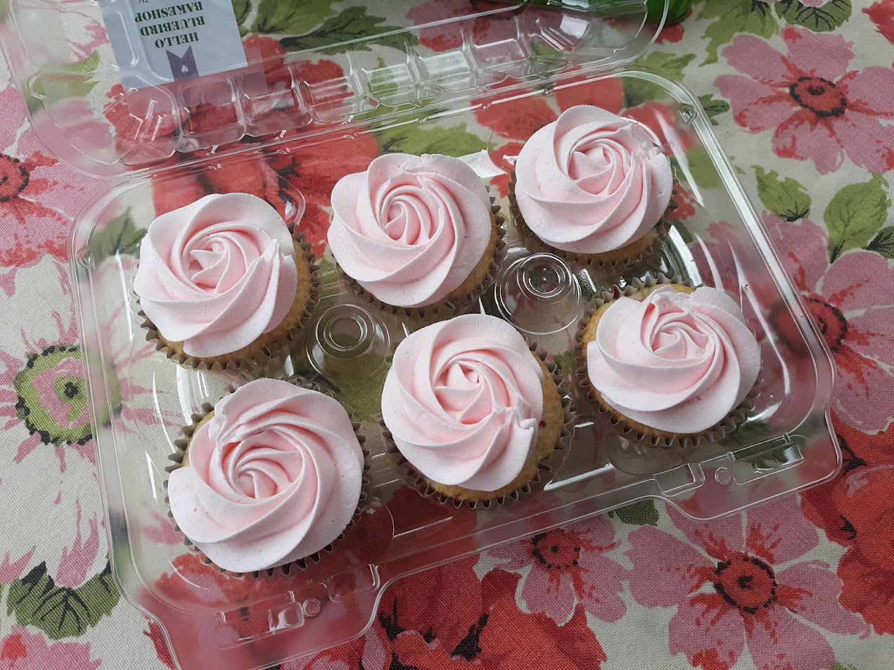 Classic Cupcakes with Rosettes